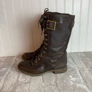 Brown leather timberland combat boots